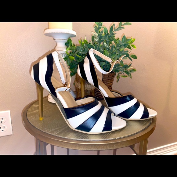 Shoes - BLACK & WHITE STRIPED W/GOLD HEEL
